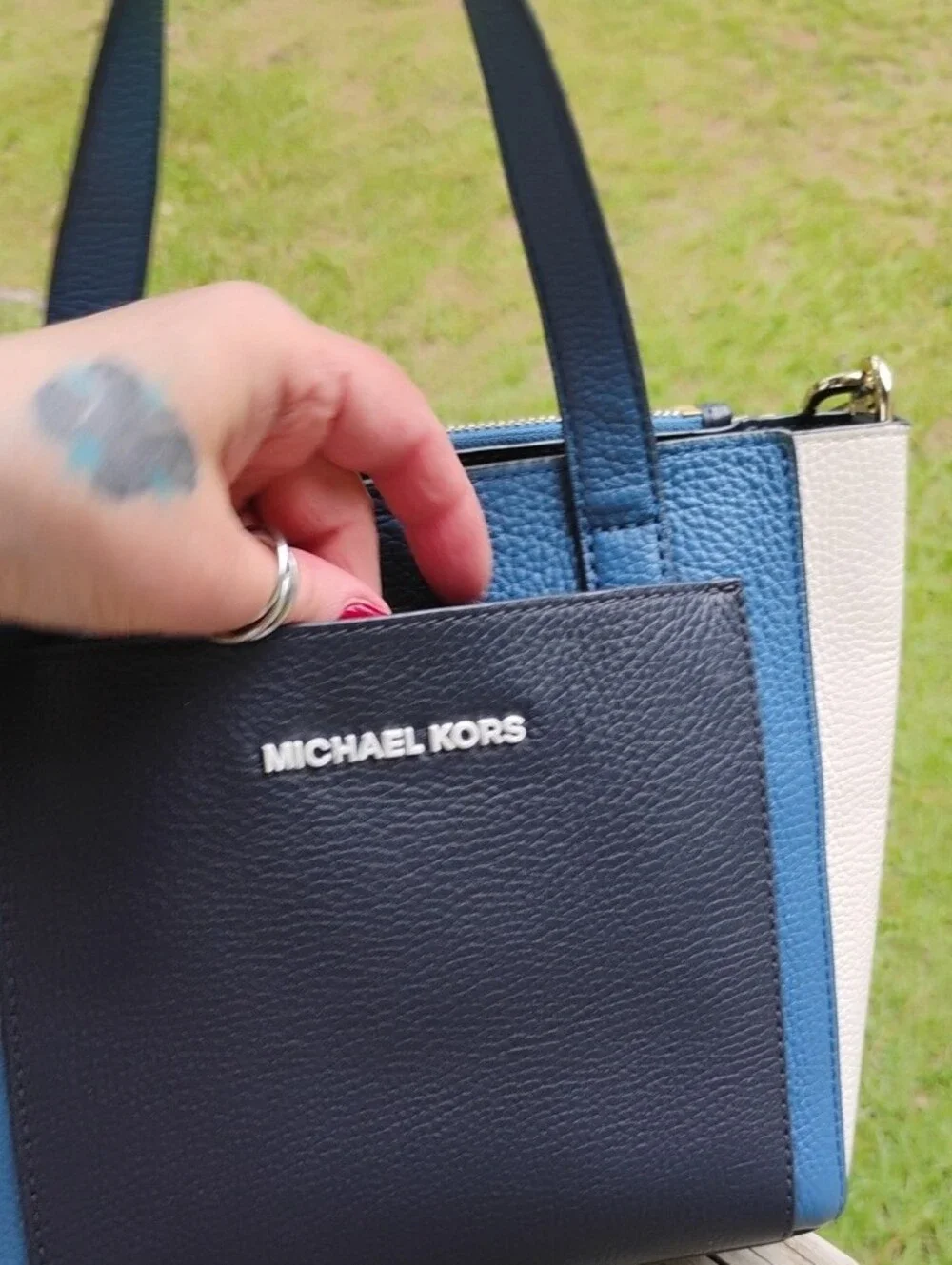 Michael Kors Gemma Sm Satchel Navy, Bright Blue & White Pebbled Leather Satchel